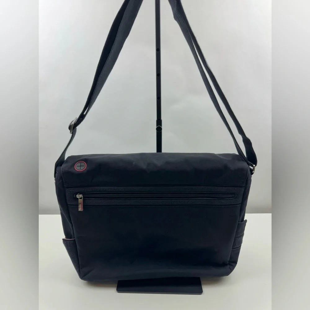 Tumi SANDO 6172D‎  Black Computer Messenger Laptop Bag 16
